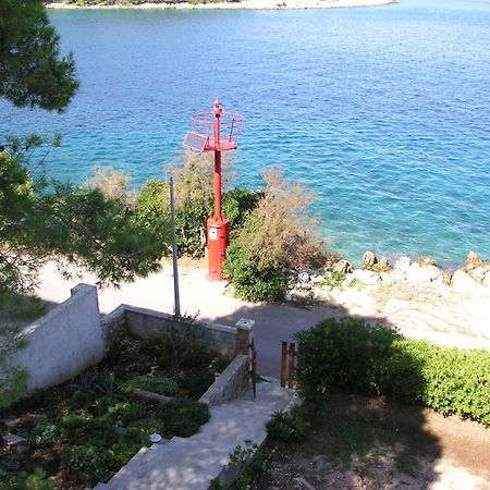 Apartments By The Sea Stomorska, Solta - 5190 Dış mekan fotoğraf